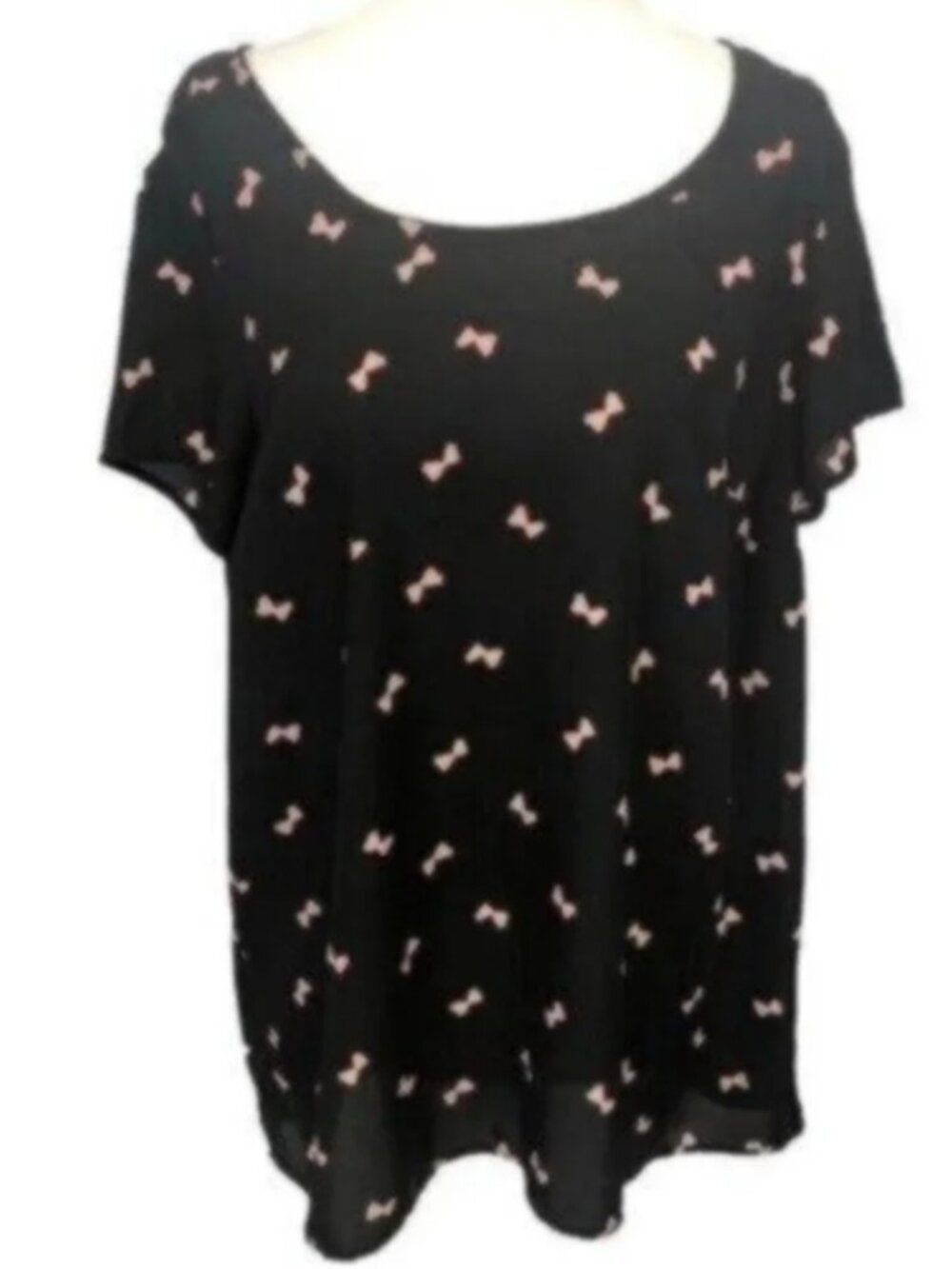 Torrid Black & Pink Bow Blouse Size 00/10